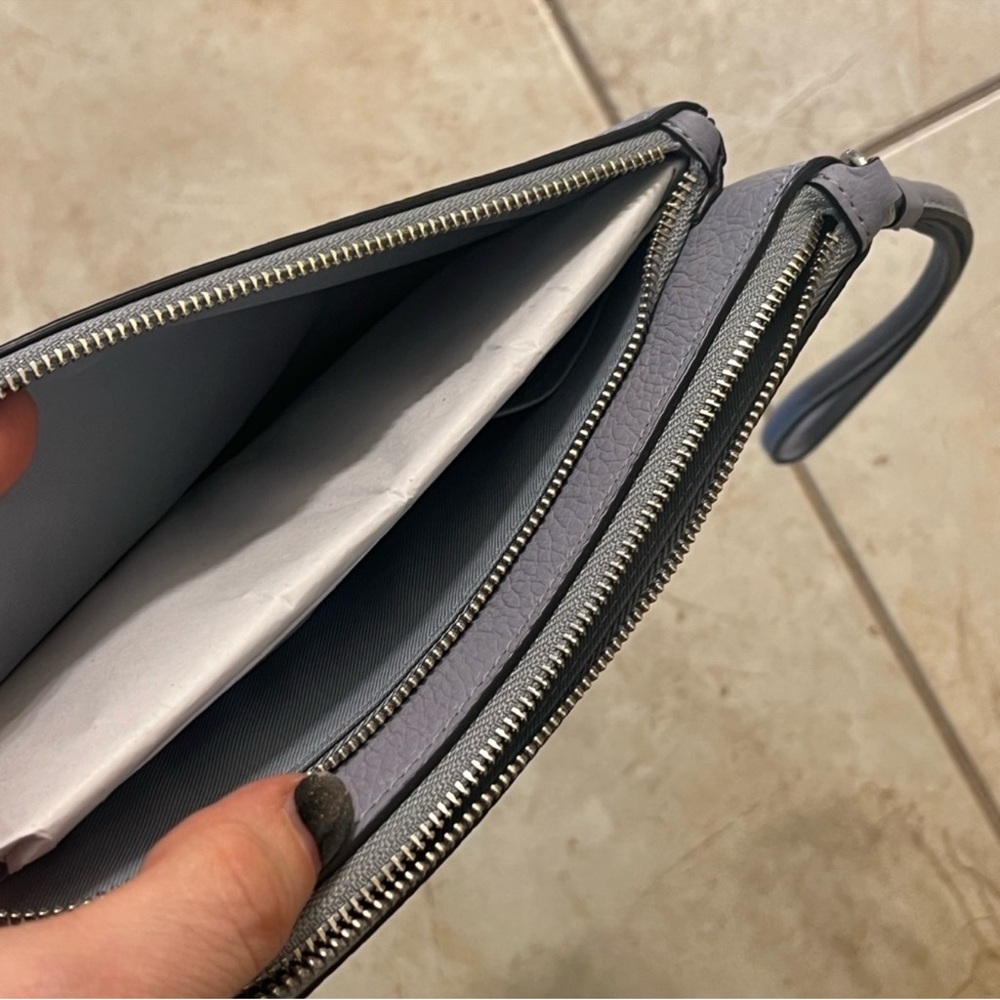 Coach Periwinkle Leather Wristlet | Zip Pouch Wallet | New Without Box - Picture 11 of 12